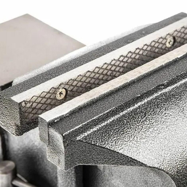 Тиски слесарные 200 мм STAYER 3254-200