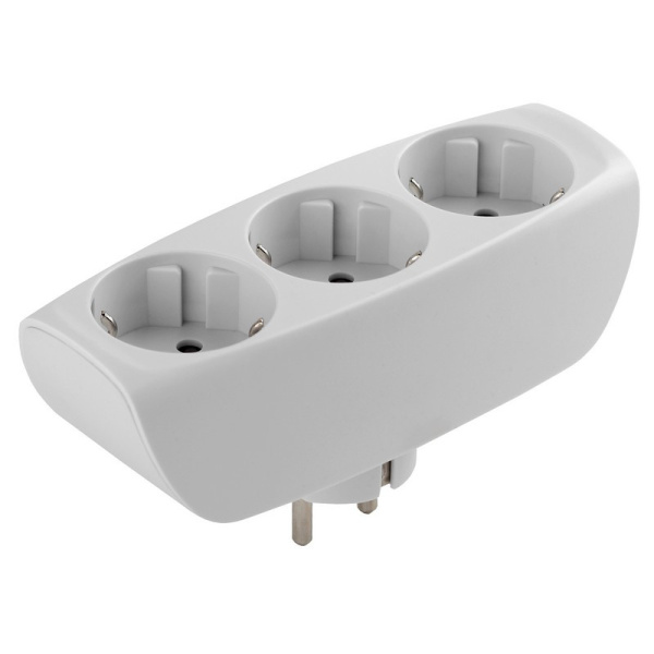 Тройник ЭРА, 3 роз/16А/3500Вт, с заземл, со шторками, белый, SP-3e-W