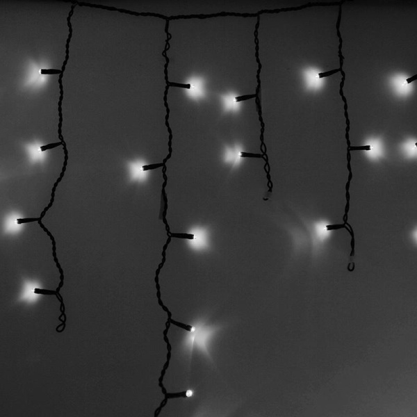 Гирлянда светодиодная Айсикл (бахрома) 88, 2,4х0,6 м, 230 В, белые, 255-032